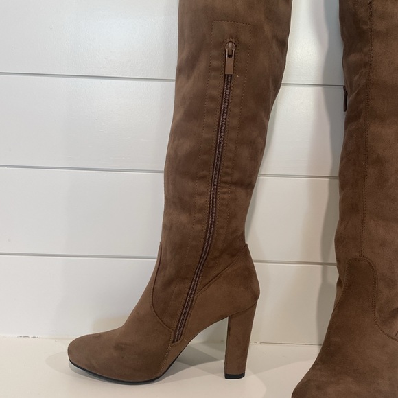 Top Moda Over The Knee Boot. Size 8M - Picture 2 of 9